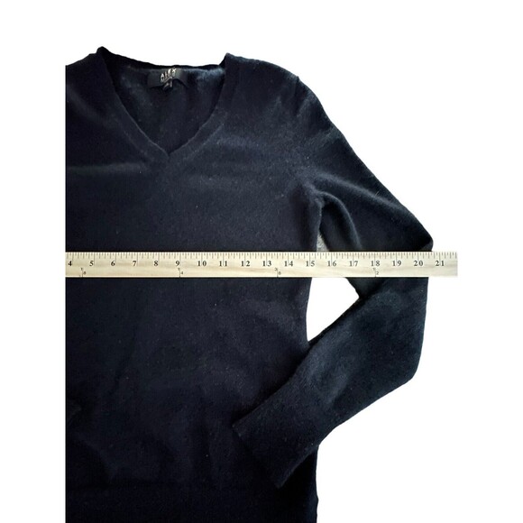 Alex‎ Marie Cashmere Sweater Size Small V-Neck Long Sleeve Pullover Designer #B5 - Picture 4 of 9